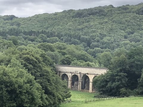 Devonshire House, Hiking