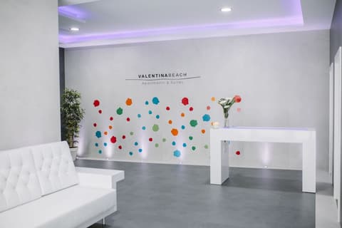 Valentina Beach, Reception