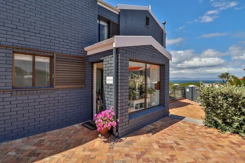 The Whale's Tale Guesthouse, Courtyard view