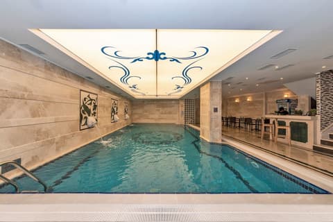 Piya Sport Hotel, Indoor pool