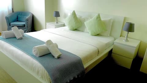 Origami Porto Residência, Room