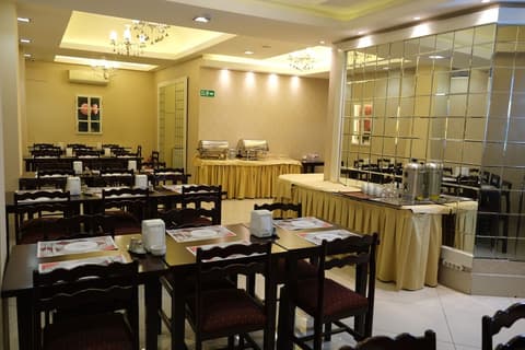 Artan Hotel, Restaurant