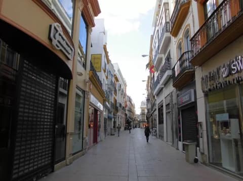 Hostel One Catedral, Bicycling