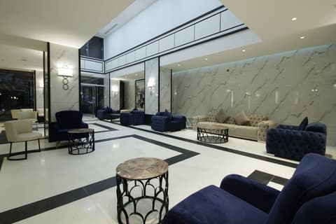 Diwan Residence Hotel Alnaeem, Lobby sitting area