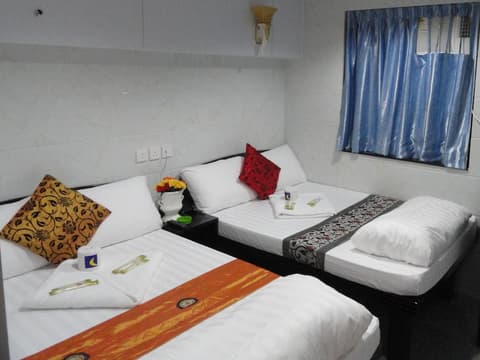 Melbourne Hostel, Room