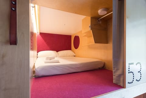 Pangea Pod Hotel, Room
