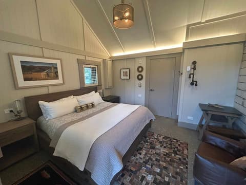 The Headwaters Eco Lodge, Room