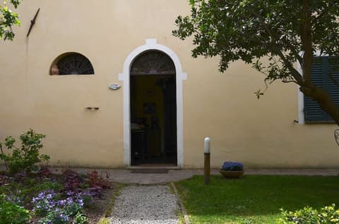 Il Giardino Segreto, Property entrance