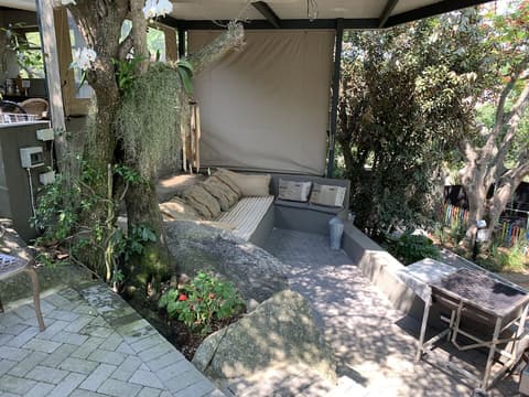 Birds Babble Self Catering Guest House, Exterior