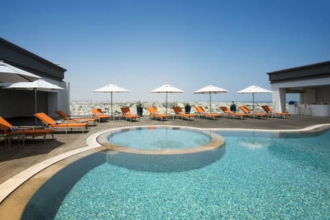 Fraser Suites Muscat, Rooftop pool