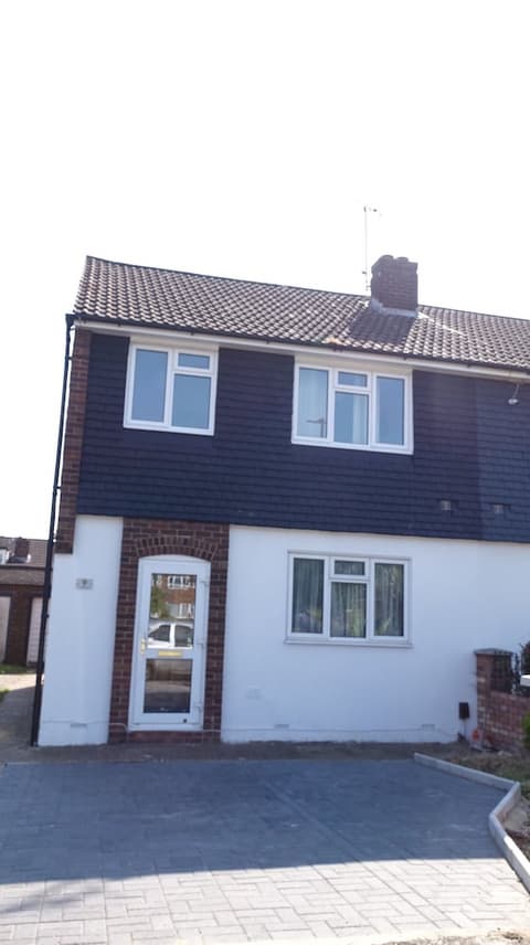 Airport Garden Rooms, Exterior