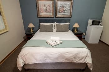 Lala Dene Lodge, Room