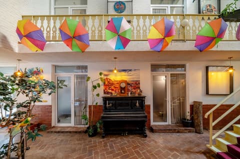 Hotel TATO, Interior