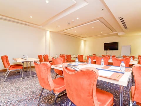 Mena Hotel Tabuk, Meeting facility