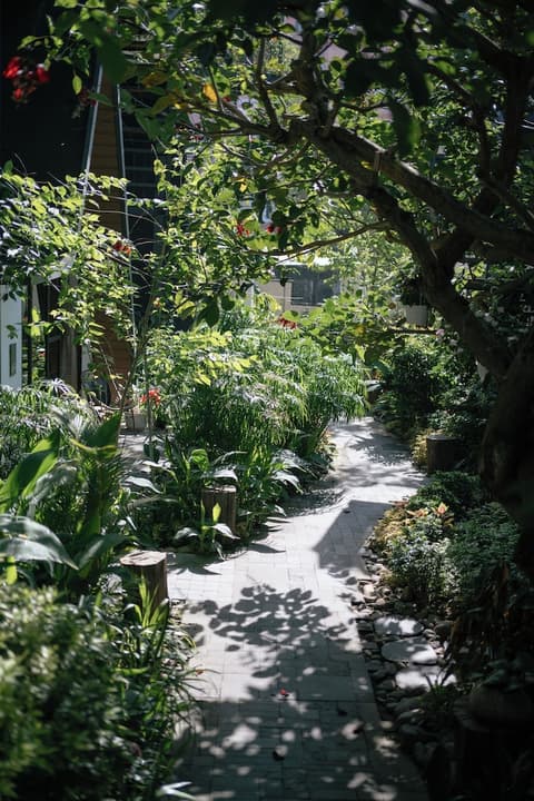 Bach Place Dalat, Courtyard