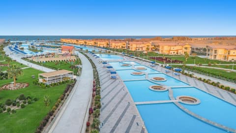 Pickalbatros Sea World Resort - Marsa Alam, Pool