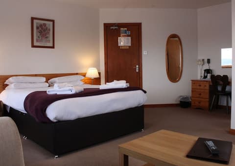 Smithton Hotel, Room
