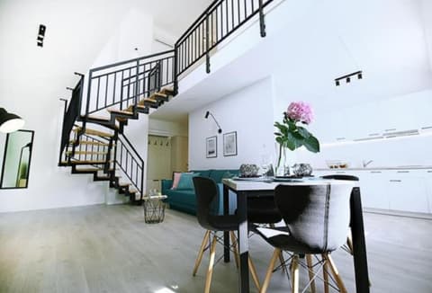 Absyntapart -  Stare Miasto, Living room