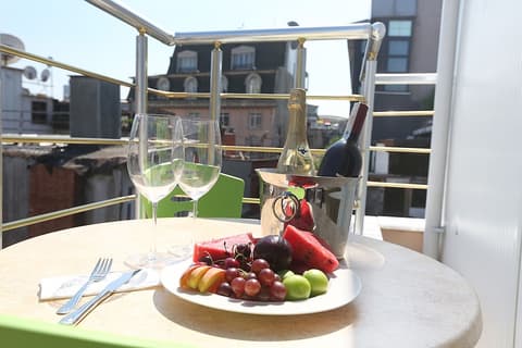 Taksim Maxwell Hotel, Balcony