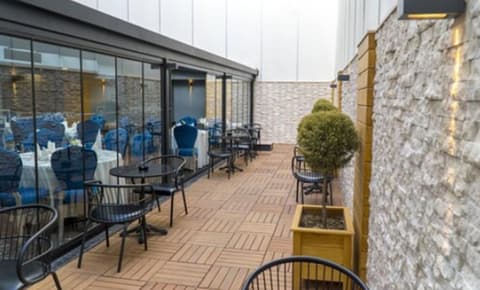 Greymark Hotel, Garden