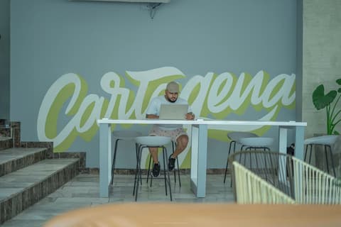 Hotel La Gran Via, Reception