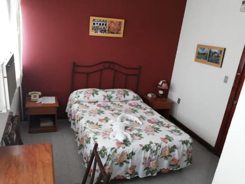 Hotel Casa Flores De Tikal, Room