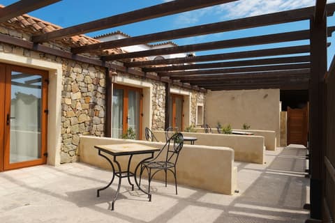 El Rancho, Lobby sitting area