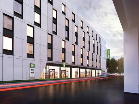 ibis Styles Warszawa Centrum, Front of property - evening/night