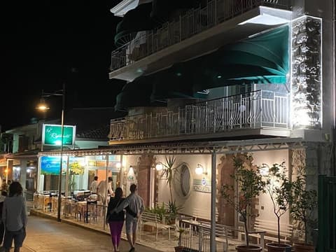 Cinquestelle-albergo del centro storico, Front of property