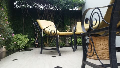 Raha Leo Inn, Property amenity