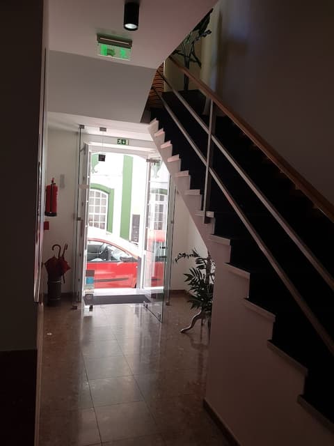 Hotel Zenite, Interior entrance