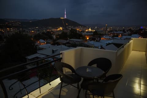 Hotel Gureli, Terrace/patio