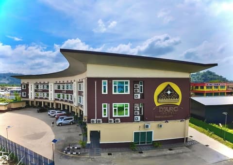 D Arc Hotel, Exterior