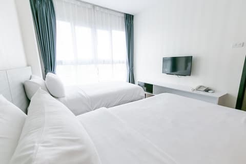 Locals Prio ChiangMai Central Airport Plaza, Room