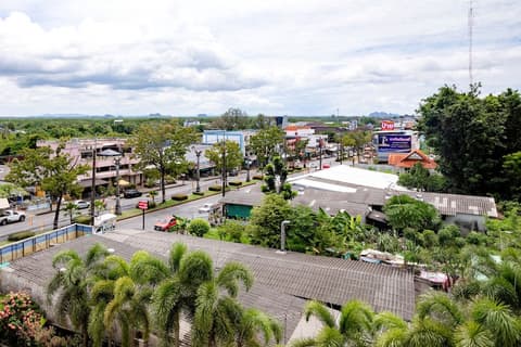The Pineapple Hotel, Room
