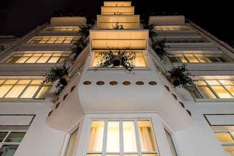 9Confidentiel, Front of property - evening/night