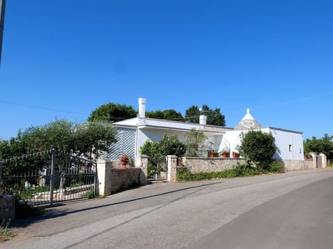 B&B Trullo Casa Rosa, Property entrance