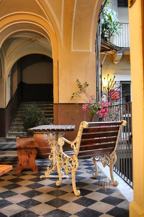 Cortile Stesicoro B&B, Balcony