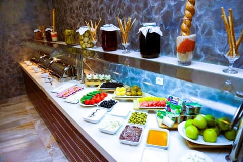 GM City Hotel, Breakfast buffet