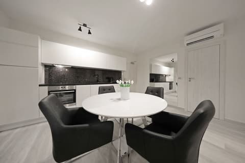 Luxury Majpruz Suites, Room