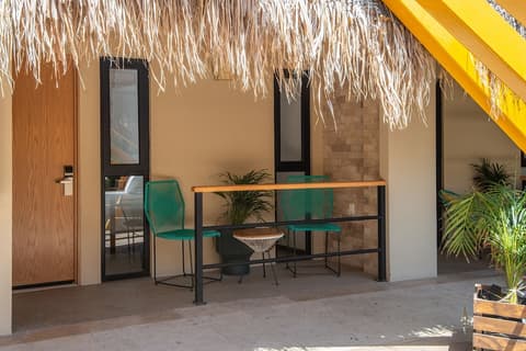 Mayan Monkey Los Cabos | Social Hotel, Room