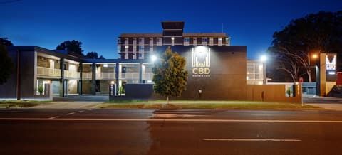 CBD Motor Inn, Property entrance
