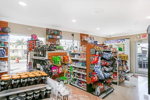 Ocean Villas, Gift shop