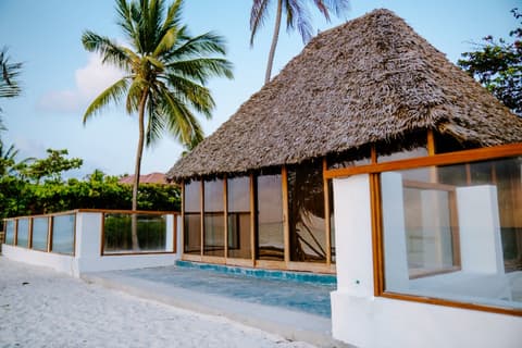 TIKI Beach Club and Resort, Room