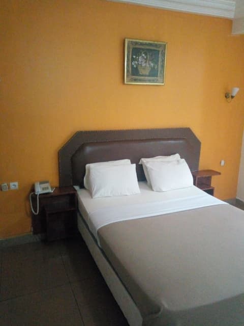 Zambezi Inn Hotel, Room