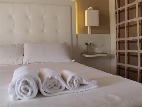 Villa Principe di Belmonte, Room