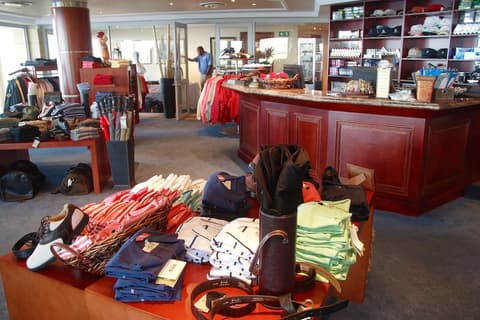 Pinnacle Point Beach and Golf Resort, Gift shop