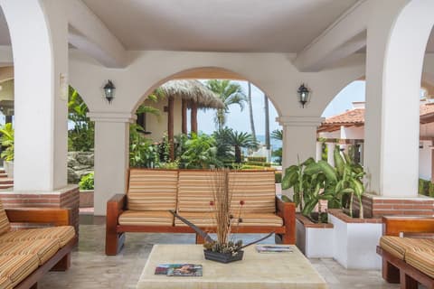 Hotel Tropicana - Near Olas Altas Street, Lobby