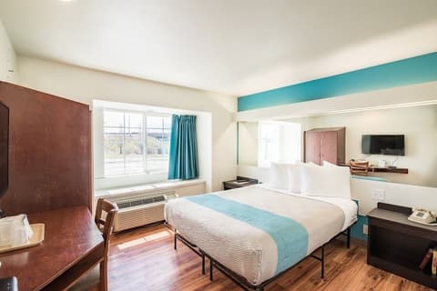 Motel 6 Idaho Falls, ID - Snake River, Room