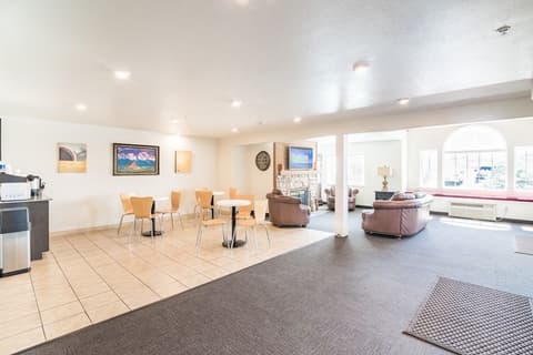 Motel 6 Idaho Falls, ID - Snake River, Lobby